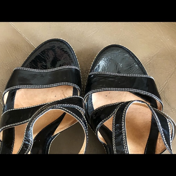 Sofft Women’s 8, Patent Leather Strappy Wedge Heels, Suede Wrapped, GUC - Picture 11 of 16